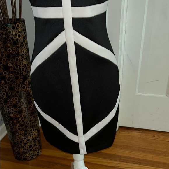 Bisou Bisou Black and White Halter Sheath Mini Dress - Picture 3 of 8